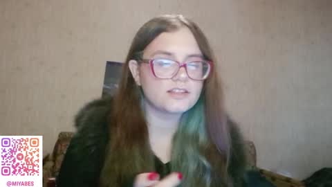 Snapshot of miyabe chatting on September 30, 1:32 pm Milana online show from September 30, 1:32 pm
