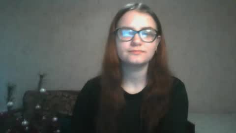 Snapshot of miyabe chatting on February 2, 7:09 am Milana online show from February 2, 7:09 am