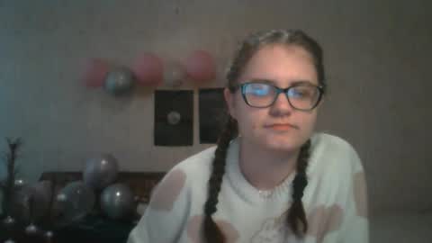 Snapshot of miyabe chatting on February 24, 1:10 pm Milana online show from February 24, 1:10 pm