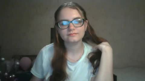 Snapshot of miyabe chatting on March 7, 4:33 pm Milana online show from March 7, 4:33 pm