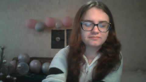 Snapshot of miyabe chatting on March 2, 7:10 am Milana online show from March 2, 7:10 am
