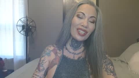 MizXtrix online show from December 27, 3:59 pm