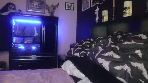 Mizz Bonez online show from April 17, 6:38 am