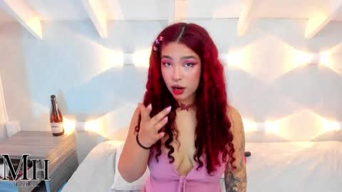 mizzhell_ online show from January 6, 4:16 am