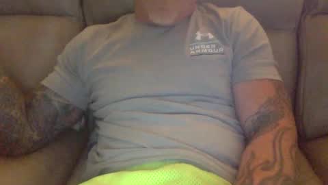 Snapshot of mjg175 chatting on December 7, 6:54 pm SexyRed online show from December 7, 6:54 pm
