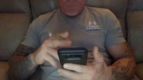 Snapshot of mjg175 chatting on January 15, 10:02 pm SexyRed online show from January 15, 10:02 pm