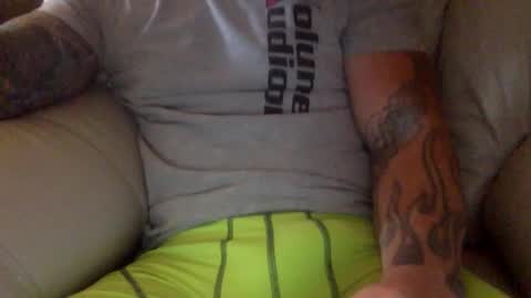Snapshot of mjg175 chatting on September 27, 6:05 pm SexyRed online show from September 27, 6:05 pm