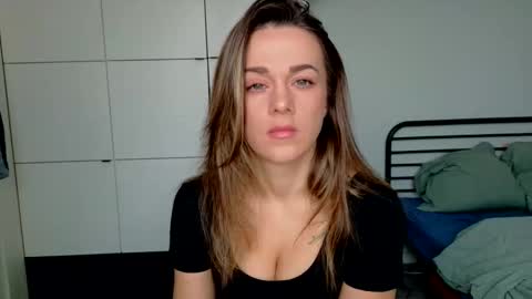 mmminnie online show from January 8, 9:04 am