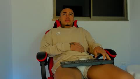 mnell28 online show from March 19, 7:25 am