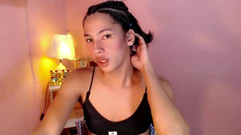 Mocha Locca  online show from February 17, 7:23 pm