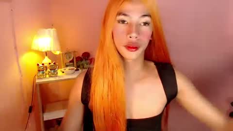 Mocha Locca  online show from February 25, 11:10 am