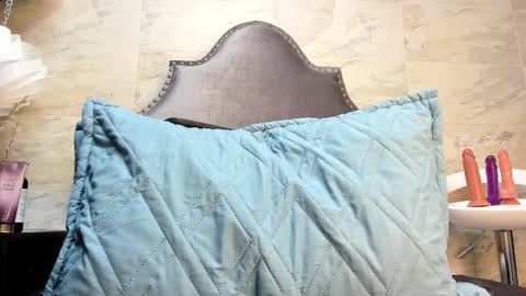 Sophia  online show from March 13, 8:23 pm