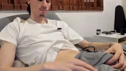 DigBreed online show from November 18, 7:06 pm