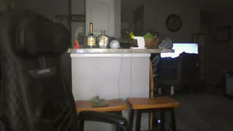 Snapshot of moed1987 chatting on December 7, 4:37 am Carluv99 online show from December 7, 4:37 am