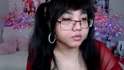 Molly online show from April 6, 4:46 am