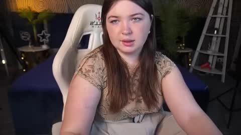 Snapshot of molinmoon chatting on September 27, 7:22 pm Rosa online show from September 27, 7:22 pm