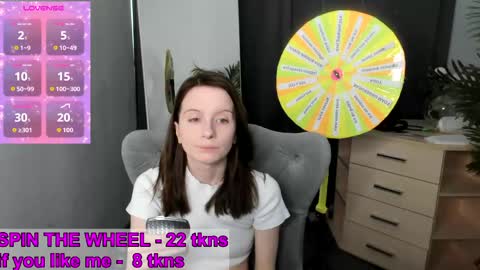 mollie_blush online show from May 6, 7:25 am