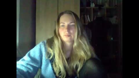 molly971345 online show from March 14, 6:45 pm