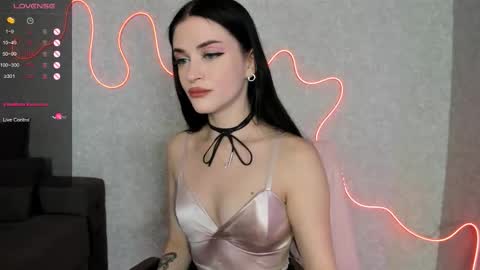 Snapshot of molly_crystall chatting on October 11, 6:18 am Molly - online show from October 11, 6:18 am