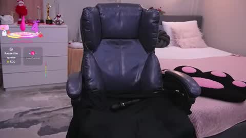 Molly online show from January 10, 2:06 am