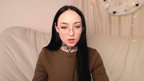 Snapshot of molly_kisss chatting on October 15, 8:59 am molly_kisss online show from October 15, 8:59 am