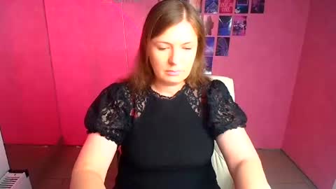 Molly online show from July 9, 12:20 pm