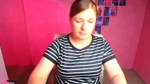 Molly online show from June 26, 11:48 am
