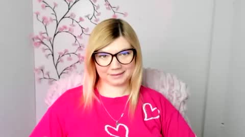 Molly online show from February 2, 12:56 pm