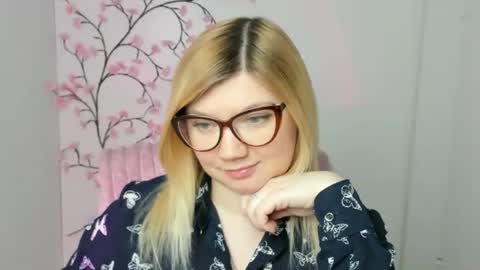 Molly online show from February 17, 12:48 pm