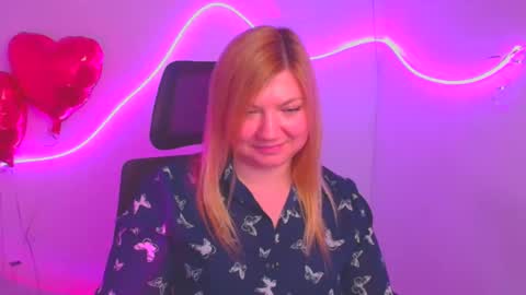 Snapshot of molly_moree chatting on March 9, 3:27 pm Molly online show from March 9, 3:27 pm