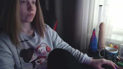 Snapshot of molly_royse chatting on March 12, 11:20 am I have new photos come and see with love Molly online show from March 12, 11:20 am