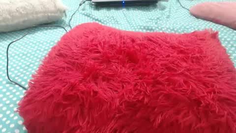 Snapshot of mollyandbra chatting on February 14, 10:36 pm Molly And Brad online show from February 14, 10:36 pm