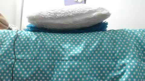 Snapshot of mollyandbra chatting on February 1, 11:27 pm Molly And Brad online show from February 1, 11:27 pm