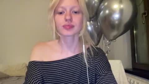 Snapshot of mollycodle chatting on September 26, 8:06 pm Goddess Katherine online show from September 26, 8:06 pm