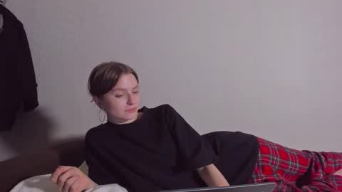 Snapshot of mollydangerous chatting on February 19, 11:14 pm Taisha online show from February 19, 11:14 pm