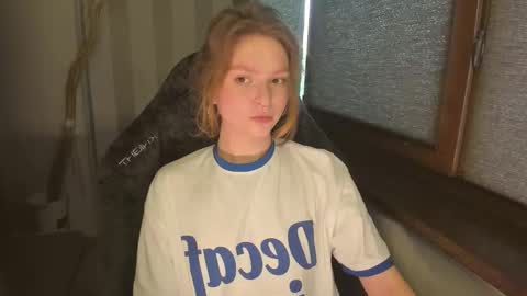 Snapshot of mollydangerous chatting on October 8, 1:06 pm Taisha online show from October 8, 1:06 pm