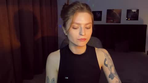 Snapshot of mollydangerous chatting on December 22, 2:49 pm Taisha online show from December 22, 2:49 pm