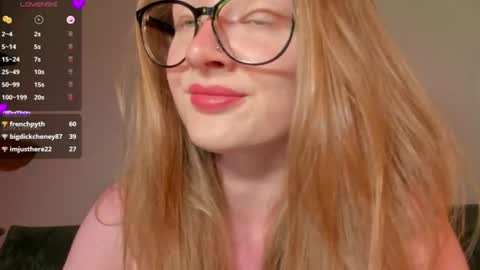 mollytucker online show from July 28, 4:39 pm