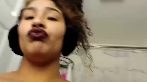 Mommy bubbles online show from January 11, 2:58 pm