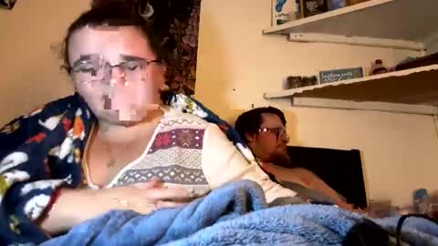 mommyndaddyplaytime online show from October 30, 4:35 am