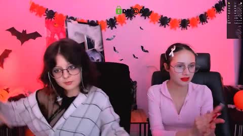 Mona  online show from October 27, 8:09 pm