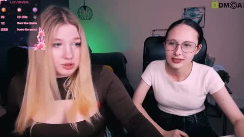 Mona  online show from March 8, 4:28 pm