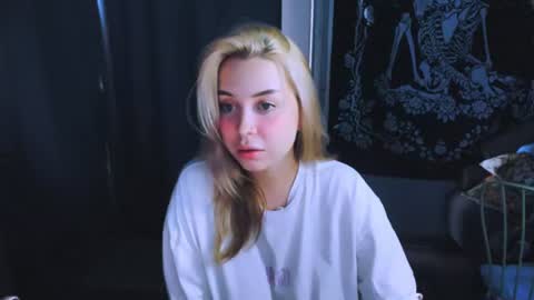   online show from July 5, 3:52 pm