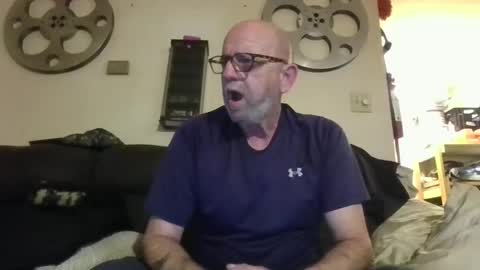 Snapshot of mondaymonday chatting on February 24, 7:19 pm mondaymonday online show from February 24, 7:19 pm