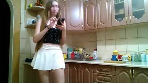 Monica online show from March 30, 8:09 pm