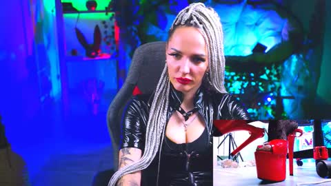 Monika online show from March 10, 6:01 pm