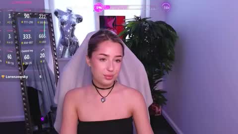 Snapshot of monicaweber_ chatting on October 8, 1:39 pm Monica online show from October 8, 1:39 pm
