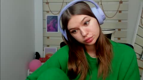 Snapshot of monika_youu chatting on February 27, 7:51 am Monika online show from February 27, 7:51 am