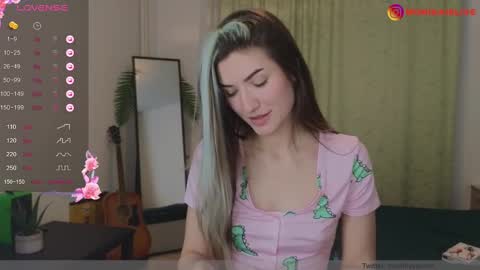 Monika online show from February 4, 4:29 pm