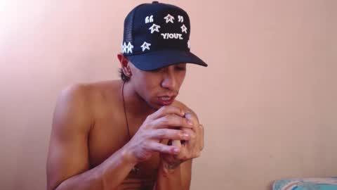 simon dice online show from October 18, 6:45 pm